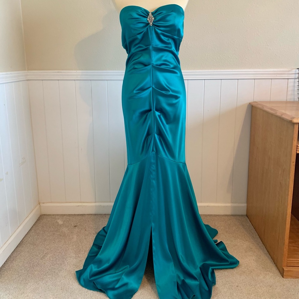 Xscape Formal Prom Dress STUNNING strapless turquoise mermaid long dress Sz 12